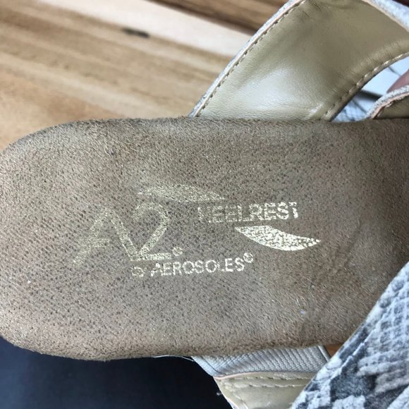 A2 by Aerosoles Beige Snakeskin Print Strappy Slides Sandals Womens Size 7 - Picture 7 of 8